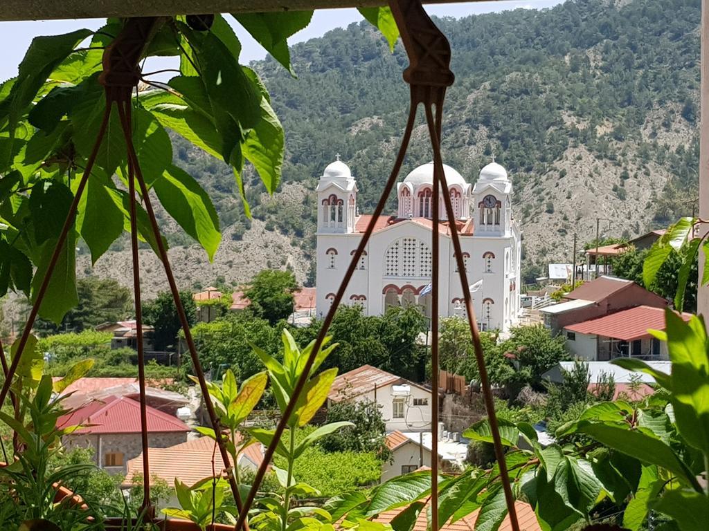 Elyssia Hotel Pedhoulas Exterior photo